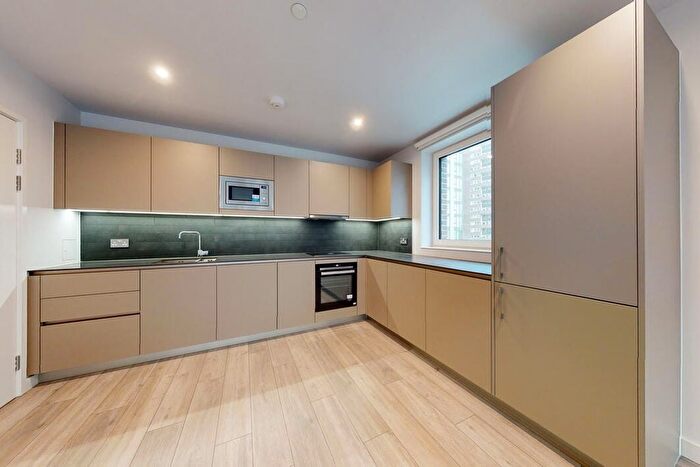 2 Bedroom Flat To Rent In New Kent Road, London, SE1