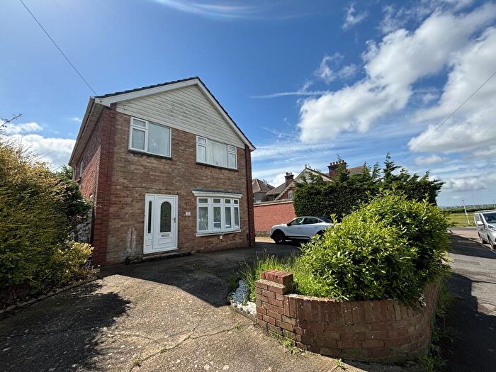 3 Bedroom House To Rent In West View Road, Poole, BH15