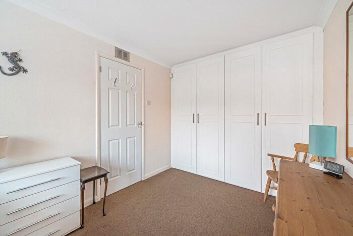 2 Bedroom Bungalow To Rent In Tenacre, Woking, GU21