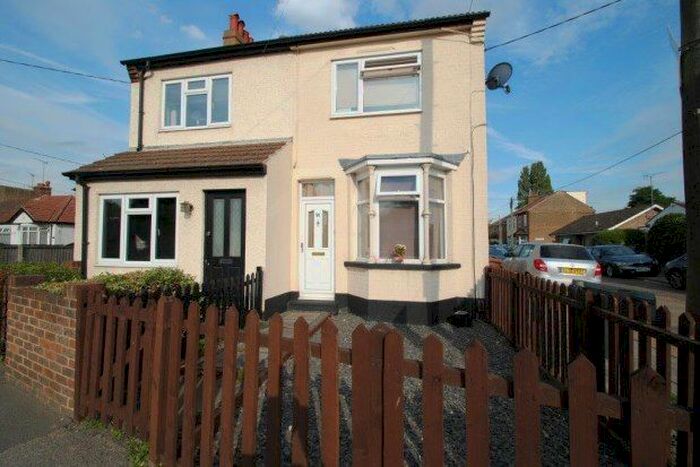 2 Bedroom Property To Rent In South Road, South Ockendon RM15