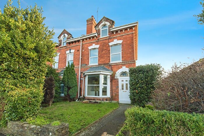 4 Bedroom Semi-Detached House For Sale In Queens Road, Exeter, EX2