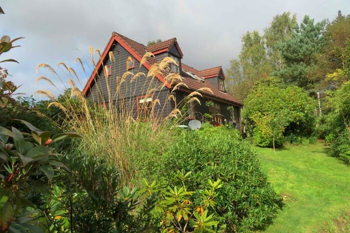 3 Bedroom Detached House For Sale In Achmore, Strome Ferry, Kyle Of Lochalsh, IV53