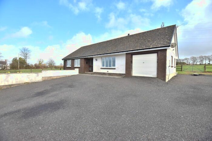 3 Bedroom Detached Bungalow For Sale In Rhos, Llandysul, SA44