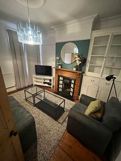 4 Bedroom Terraced House To Rent In Walton Street, West End, Leicester, LE3