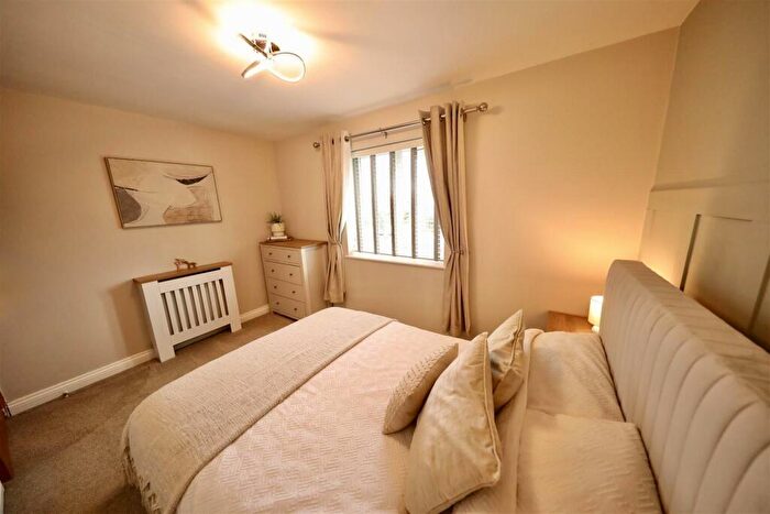 2 Bedroom End Of Terrace House For Sale In Main Street, Burstwick, Hull, HU12