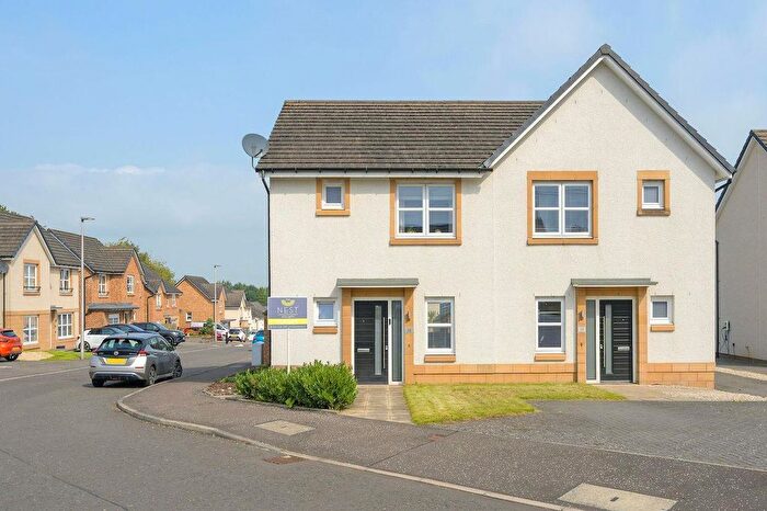 3 Bedroom Semi-Detached House For Sale In Weir Crescent, Denny, FK6