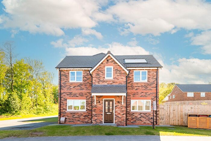 3 Bedroom Semi-Detached House For Sale In Sandford Road, Beeston, Tarporley, CW6