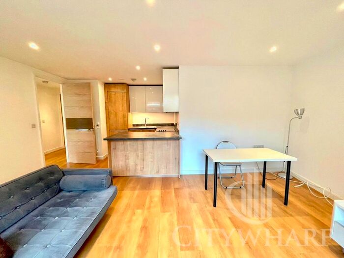1 Bedroom Flat To Rent In Cleveley Court, Marine Wharf, Surrey Quays, SE16