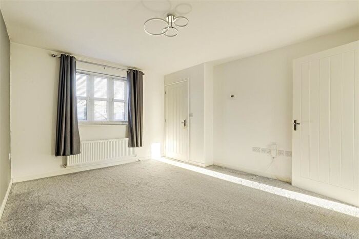 3 Bedroom Terraced House For Sale In Autumn Close, West Bridgford, Nottinghamshire, NG2