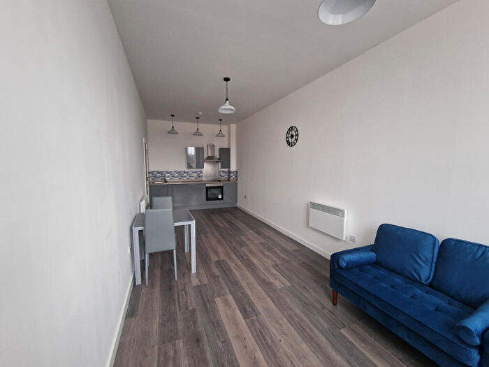 1 Bedroom Apartment To Rent In Card House, Bingley Road, Bradford, Yorkshire, BD9