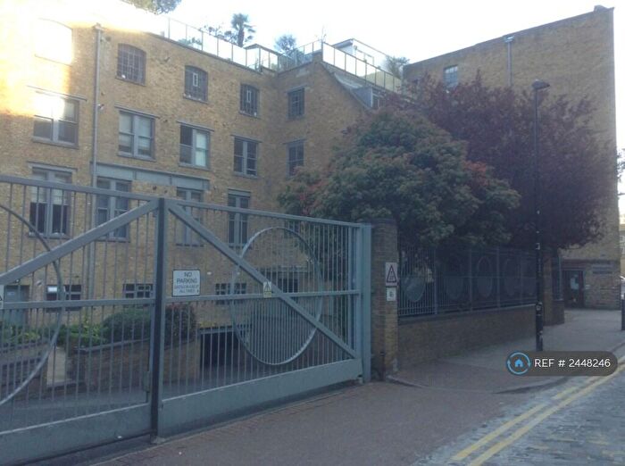 2 Bedroom Flat To Rent In Chandlery House, London, E1