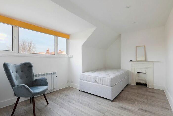 1 Bedroom Studio To Rent In Sackville Road, Hove, BN3