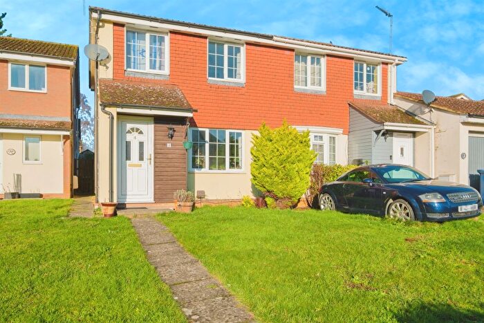3 Bedroom Semi-Detached House For Sale In Woodbrook Close, Papworth Everard, Cambridge, CB23
