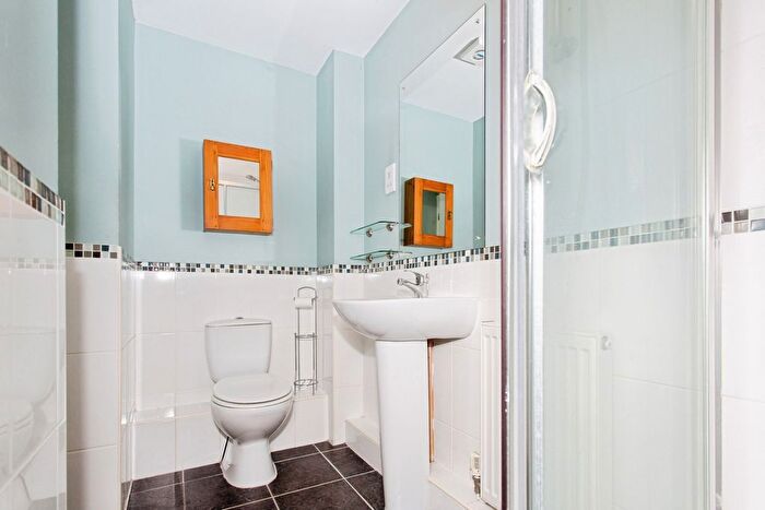 3 Bedroom Terraced House For Sale In Saxon Close, Oakington, Cambridge, Cambridgeshire, CB24