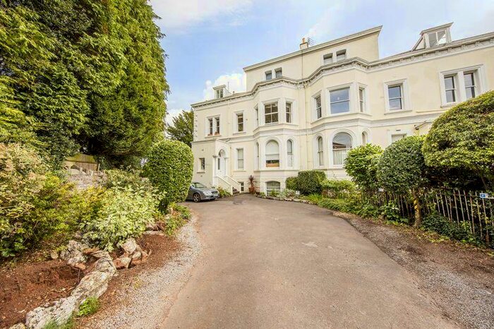 3 Bedroom Apartment To Rent In Downside Road, Bristol, BS8