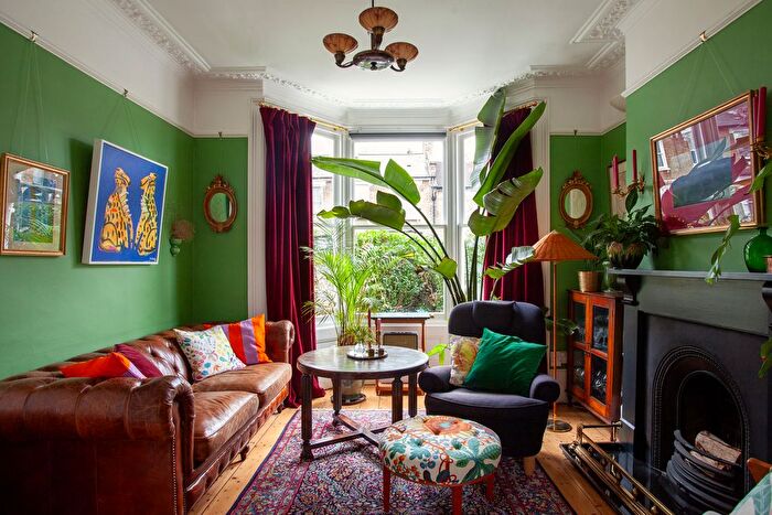 3 Bedroom Terraced House For Sale In Gellatly Road Ii, London, SE14