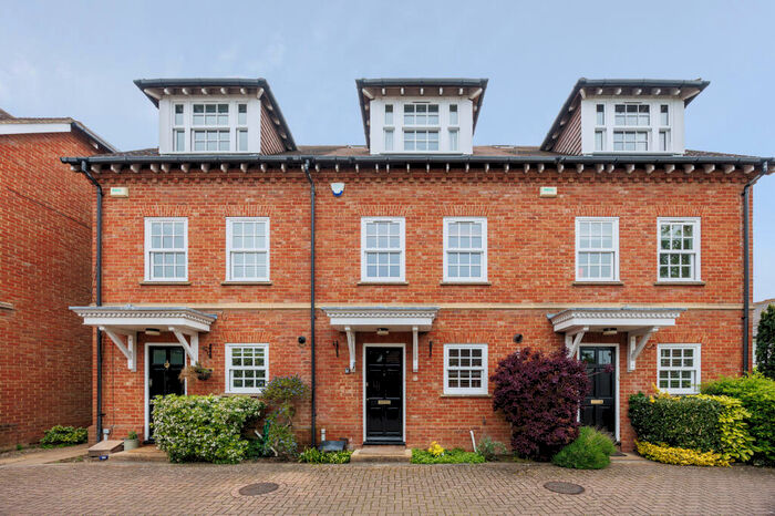 3 Bedroom Terraced House To Rent In Wedgwood Place, Cobham, KT11