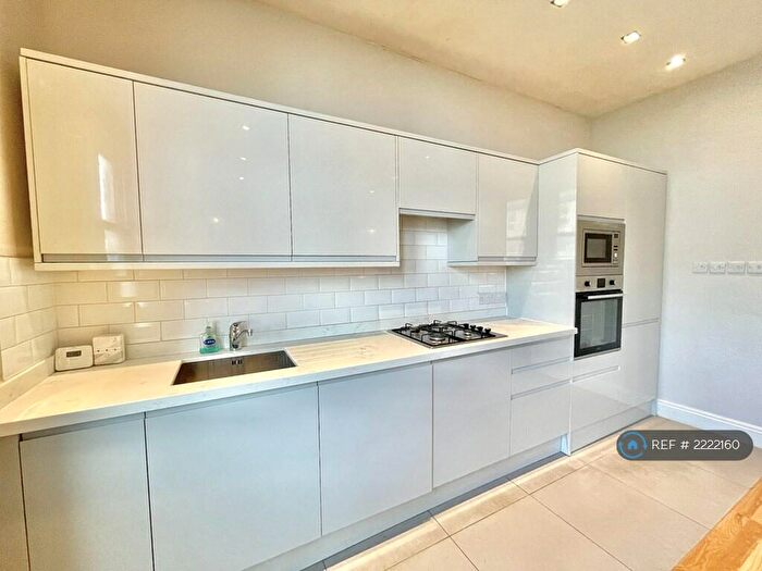 1 Bedroom Flat To Rent In Balham High Road, London, SW12