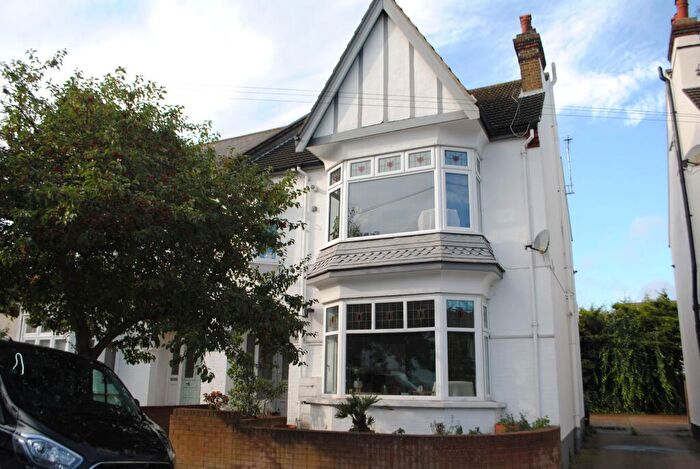 1 Bedroom Apartment To Rent In Leigh Hall Road, Leigh-on-Sea, SS9
