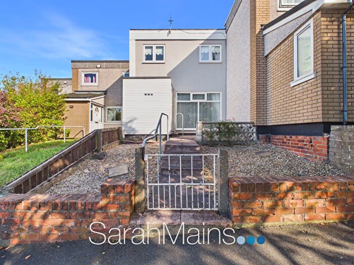 3 Bedroom Terraced House For Sale In Easedale Gardens, Gateshead, NE9