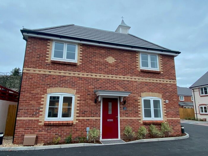 3 Bedroom Detached House To Rent In Mateo Drive, Winton, BH9