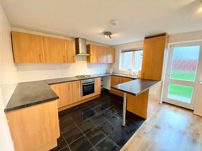 3 Bedroom Semi-Detached House To Rent In Thorpe Field Drive, Thurmaston, LE4