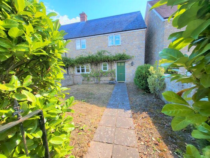 3 Bedroom End Of Terrace House To Rent In Queen Camel, BA22