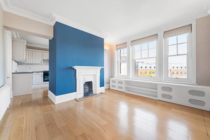 2 Bedroom Flat For Sale In Canterbury Crescent, SW9