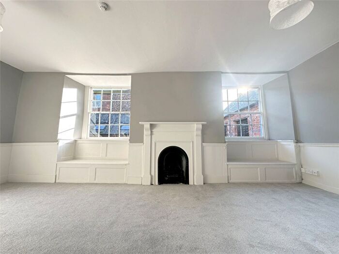1 Bedroom Flat To Rent In The Mint, Exeter, EX4