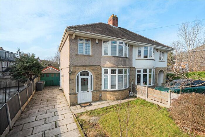 3 Bedroom Semi-Detached House For Sale In King Lane, Leeds, West Yorkshire, LS17