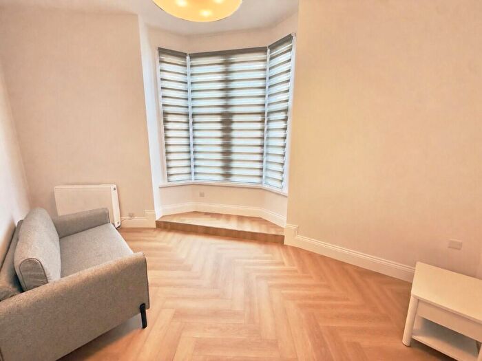 1 Bedroom Apartment To Rent In Seamoor Road, Bournemouth, Dorset, BH4