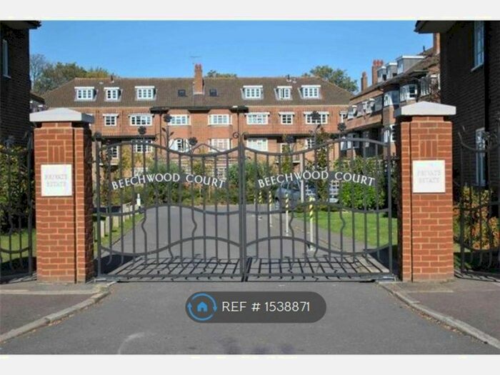 2 Bedroom Flat To Rent In West Street Lane, Carshalton, SM5