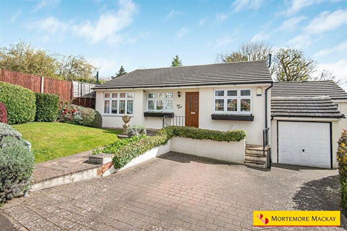 3 Bedroom House For Sale In The Glade, Enfield, EN2