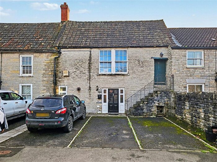 1 Bedroom Flat To Rent In Castle Street, Keinton Mandeville, Somerton, Somerset, TA11
