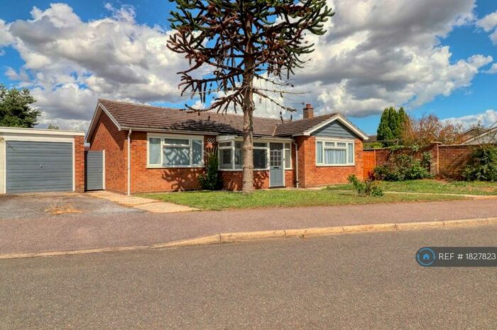 3 Bedroom Bungalow To Rent In Deal Way, Brightlingsea, Colchester, CO7