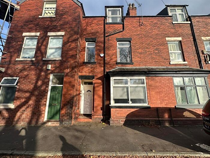5 Bedroom Property To Rent In Balmoral Road, Fallowfield, £pppw, M14