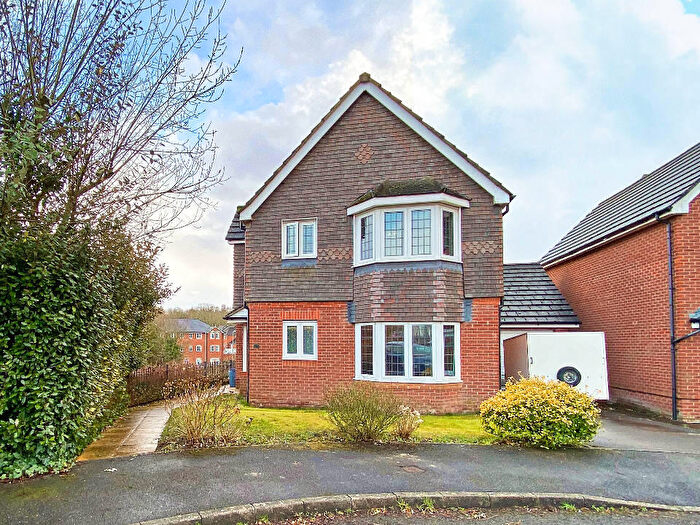 3 Bedroom Detached House To Rent In Rycroft Meadow, Beggarwood, Basingstoke, Hampshire, RG22