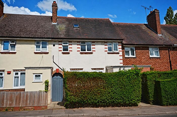 4 Bedroom Terraced House To Rent In Cambria Crescent, Abington, NN3