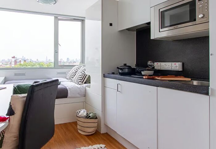 1 Bedroom Studio To Rent In Chelsea Lightfoot Hall, Manresa Road, London, SW3