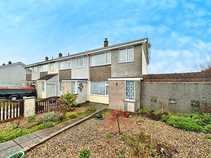 3 Bedroom End Terrace House For Sale In Manor Close, Helston, TR13