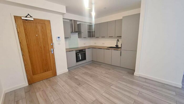 1 Bedroom Apartment To Rent In High Street, Maidenhead, SL6