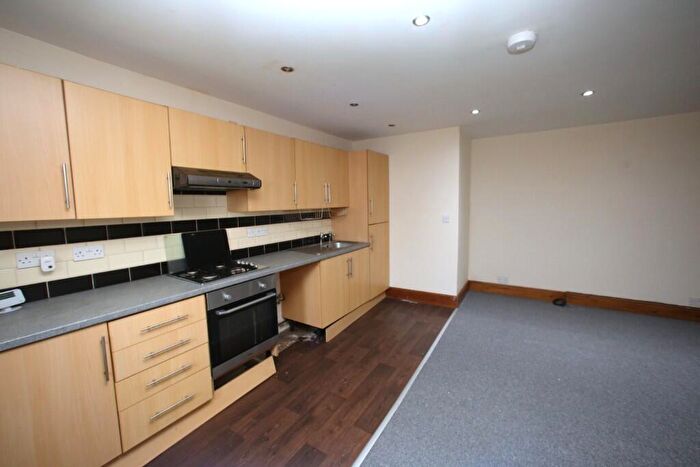 2 Bedroom Semi-Detached Bungalow To Rent In Boothtown Road, Halifax, West Yorkshire, HX3