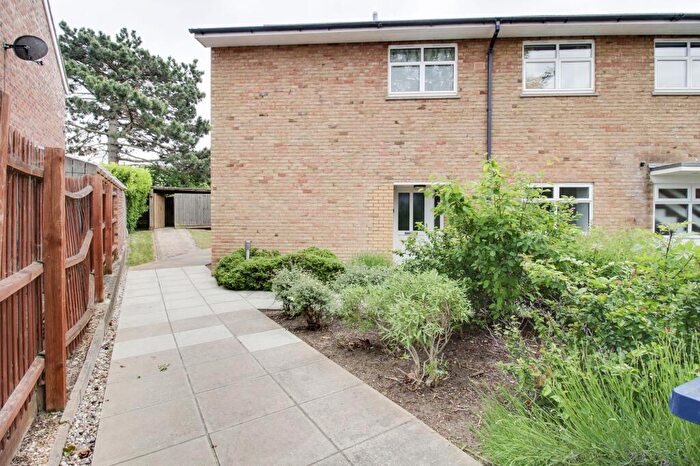 2 Bedroom Flat To Rent In Marshall Road, St. Neots, PE19