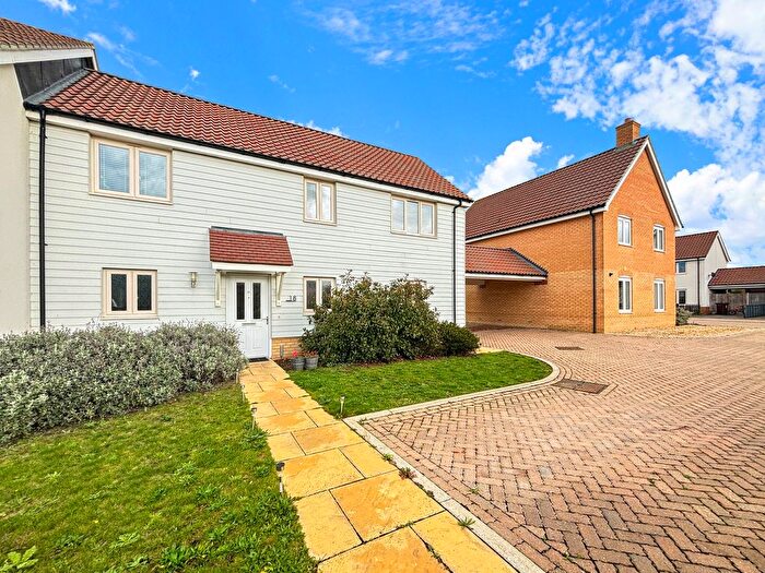 2 Bedroom Maisonette For Sale In Pippin Way, Alresford, Colchester, CO7