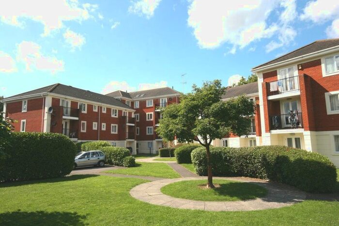 2 Bedroom Flat To Rent In London Road, Reading, RG1