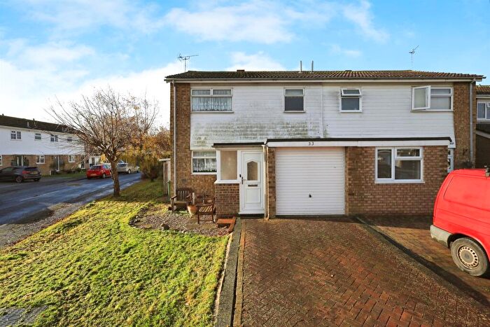 3 Bedroom Semi Detached House For Sale In Badlesmere Road, Eastbourne, BN22