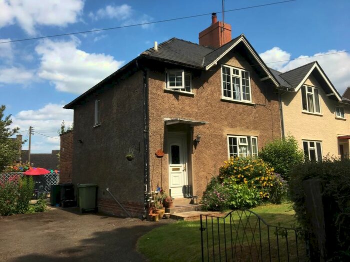 3 Bedroom Semi-Detached House To Rent In Oddington, Moreton-In-Marsh, GL56