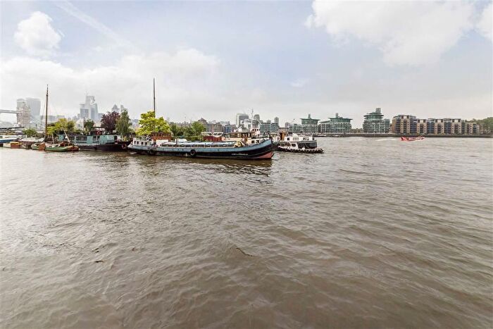 2 Bedroom Flat To Rent In Bermondsey Wall West, London, SE16