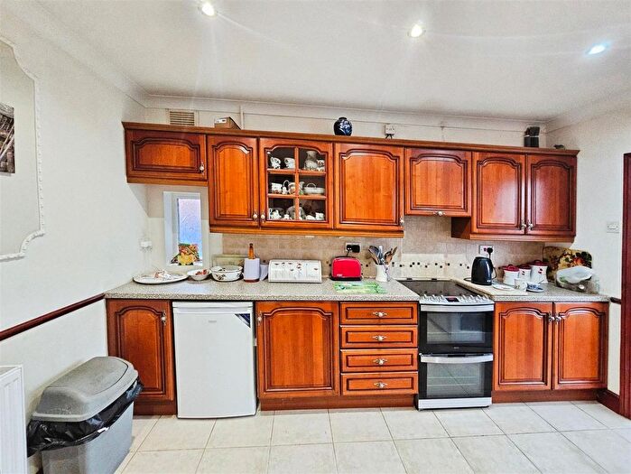 2 Bedroom Detached Bungalow For Sale In Conway Road, Knypersley, Stoke-On-Trent, ST8