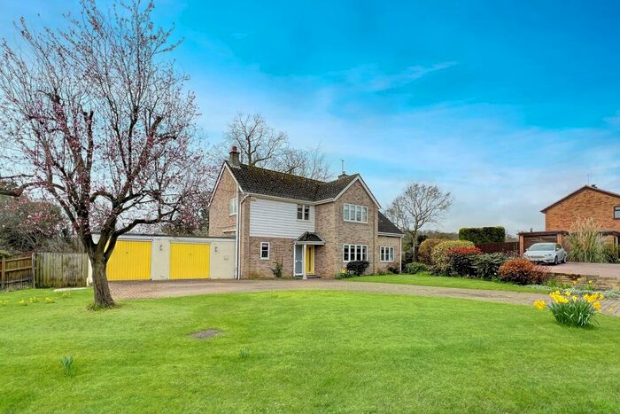 5 Bedroom Detached House For Sale In Sloe Hill, Halstead, CO9